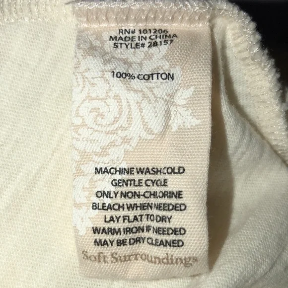 SOFT SURROUNDINGS Top with Vintage Charm Buttons Pale Yellow, Ecru, Cream Size S - Picture 7 of 7